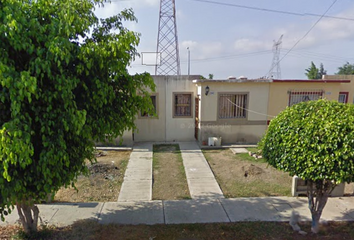 Casa en  Clinica Santa Fé, Río Baluarte, Burócrata, Ferrocarrilera, Mazatlán, Sinaloa, México