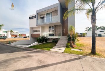 Casa en fraccionamiento en  45019, Zapopan, Jalisco, Mex