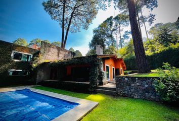 Casa en  Avandaro, Valle De Bravo, Estado De México, México