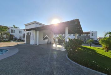 Casa en  Coto Palmares Residencial, Avenida Fresnos, Villas Universidad, Puerto Vallarta, Jalisco, México