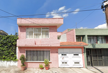 Casa en  Enrique Enríquez 14, Constitución De 1917, 09260 Ciudad De México, Cdmx, México