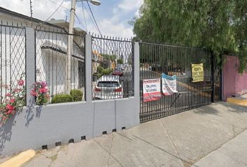 Casa en fraccionamiento en  Avenida Hacienda De Jurica, Lomas De La Hacienda, Ciudad López Mateos, Estado De México, México