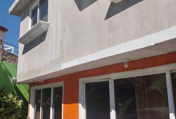 Casa en  Calle Lázaro Cárdenas, Profesor Cristobal Higuera, Atizapán De Zaragoza, Estado De México, México