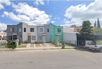 Casa en  Av. Robles 245, Hacienda Los Fresnos, Jalisco, México