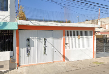 Casa en  Calle Manuel M. Ponce 23, Panamericano, Santiago De Querétaro, Querétaro, México