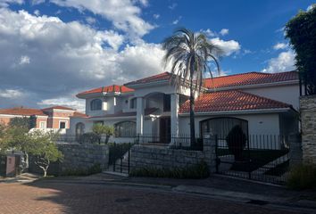 Casa en  Miravalle Club Rancho San Francisco, Quito, Ecuador