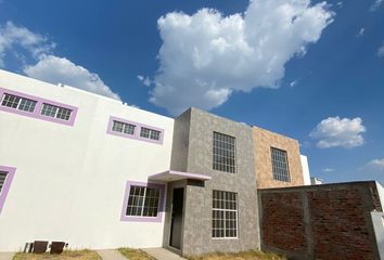 Casa en  Fraccionamiento Real De San Isidro, Álvaro Obregón, Fovissste La Guitarilla, San Juan Del Río, Querétaro, México