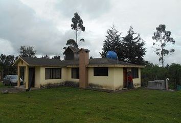 Hacienda-Quinta en  Píntag, Quito