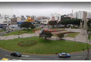 Oficina en  Av. Guardia Civil 820, San Isidro, Perú