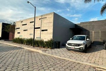 Casa en fraccionamiento en  Privada San Jacinto, Santiago Momoxpan, Cholula De Rivadavia, Puebla, México