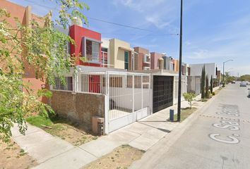 Condominio horizontal en  Calle San Gabriel 4101, Parques Del Palmar, Santa Cruz Del Valle, Jalisco, México
