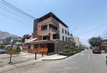 Departamento en  Calle Los Chimúes 101-149, Cuadra 1, Ur. Los Robles, La Molina, Lima, 15024, Per