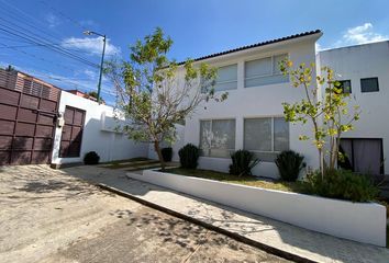 Casa en fraccionamiento en  Jesús Del Monte, Michoacán, México