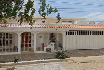 Casa en  Valle De Matamoros, Valle Dorado Ll, Mazatlán, Sinaloa, México