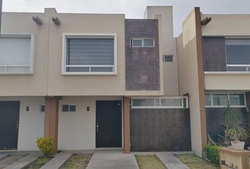 Casa en condominio en  Paseo Arboleda, Avenida Arboleda, Santin, San Mateo Otzacatipan, Estado De México, México