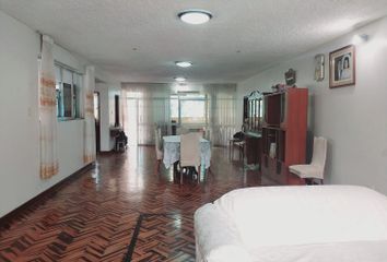 Casa en  Jirón Juvenal Denegri 136-198, Cuadra 1, Ur. Tupac Amaru, La Victoria, Lima, 15034, Per