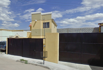 Casa en  Calle Arroyo Naragua, Arroyos I Etapa, Chihuahua, México