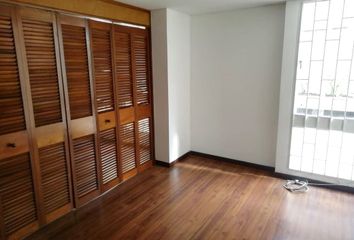 Apartamento en  Calle 117a #9a-25, Bogotá, Colombia