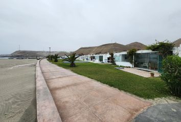 Casa de playa en  Playa Mar Adentro, Carretera Panamericana Sur, Perú