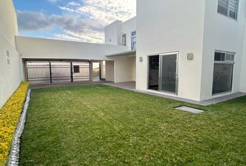Casa en fraccionamiento en  Valle De Juriquilla, Santa Fé, Santiago De Querétaro, Querétaro, México