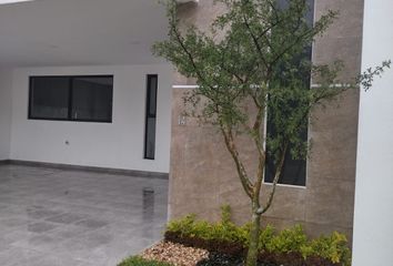 Casa en fraccionamiento en  Parque Michoacan, Lomas De Angelópolis, Puebla, México