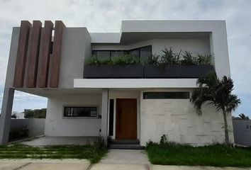 Casa en fraccionamiento en  Boulevard Riviera Veracruzana, Veracruz, México