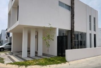 Casa en condominio en  Boreales Coto 2 Residencial, Calle Talavera Poniente 3363, Zapopan, Jalisco, México
