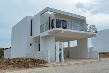 Casa en  Calle Vte. Yañez Pinzón, Aztlán, Playas De Rosarito, Baja California, 22705, Mex