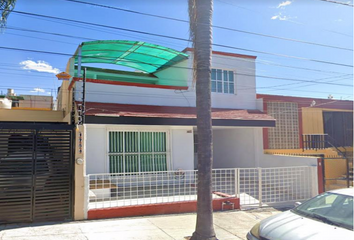 Casa en  Calle Montes Celestes, Independencia, Guadalajara, Jalisco, México