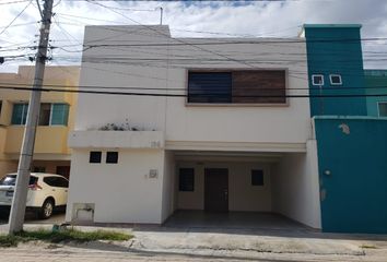 Casa en fraccionamiento en  Calle Real De Bugambilias 114, Real De Bugambilias, León, Guanajuato, México