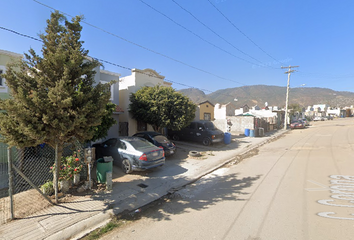 Casa en fraccionamiento en  Calle Corona, Ensenada, Baja California, México