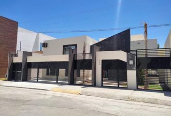 Casa en fraccionamiento en  Calzada Del Río, San Rafael, Cd Juárez, Chihuahua, México