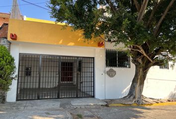 Casa en fraccionamiento en  Lepetit 6, Cantarranas, Cuernavaca, Morelos, México