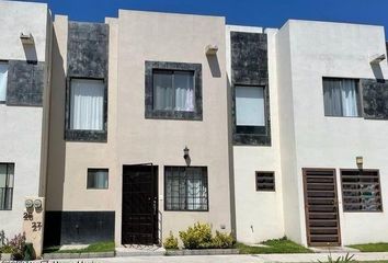 Casa en  Rincones Del Marqués Fraccionamiento, Avenida Del Marques, Santiago De Querétaro, Querétaro, México