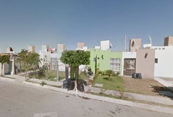 Casa en  Circuito Mallorca, Los Olivos, Celaya, Guanajuato, México