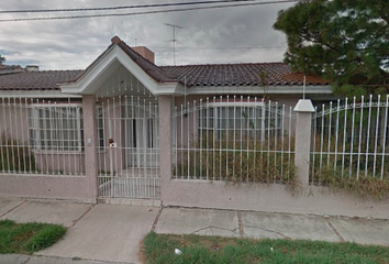 Casa en  Montes Alpes No. 201, Las Arboledas, Celaya, Guanajuato, México