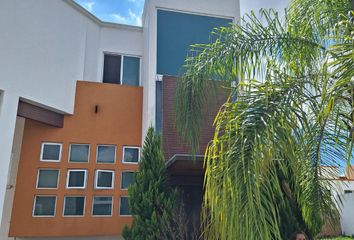 Casa en condominio en  Rinconada De Los Alamos, Avenida Industrialización, Alamos 2da Sección, Santiago De Querétaro, Querétaro, México