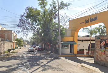 Casa en fraccionamiento en  Vista Hermosa, San Pedro Tlaquepaque, Jalisco, México