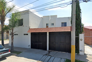 Casa en  Av. Oxígeno 1228, El Condado Plus, 37218 León De Los Aldama, Gto., México