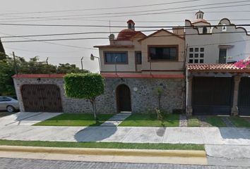 Casa en fraccionamiento en  Caracas, Burgos Cuernavaca, Tres De Mayo, Morelos, México