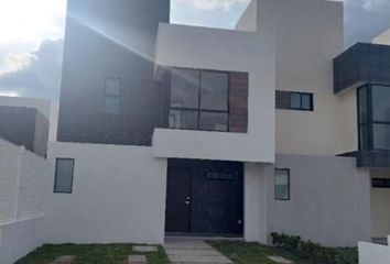 Casa en  San Pedro Cholula, Estado De México, México