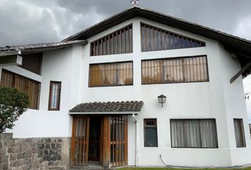 Casa en  La Gasca, Quito, Ecuador