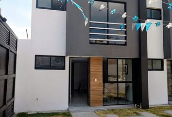 Casa en  San Isidro Castillotla, Puebla De Zaragoza, Puebla, México