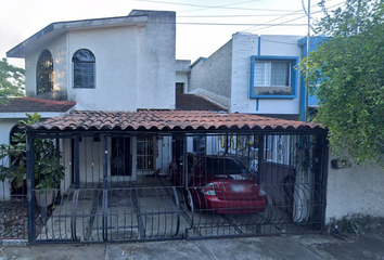 Casa en  Colinas De Santa Barbara, Santa Bárbara, Colima, México