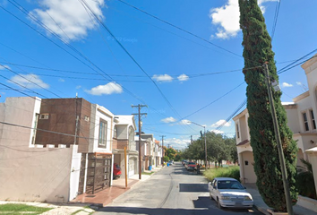 Casa en  Roble, Las Alamedas, Linares, Nuevo León, México