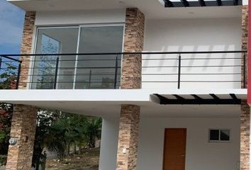 Casa en  Fracc. Morada Del Quetzal, Carretera Xalapa Veracruz, Xallitic, Villa Emiliano Zapata, Veracruz, México