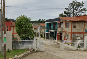 Casa en  Av. Tigrida Pavonia 2, Peje De Oro, San Cristóbal De Las Casas, Chiapas, México