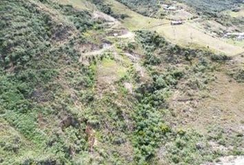 Terreno Comercial en  San Cristóbal, Azuay, Ecuador