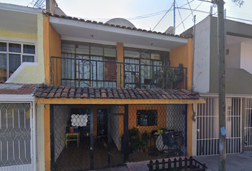 Casa en  Eduardo Zepeda, Aaron Joaquín, 44768 Guadalajara, Jal., México