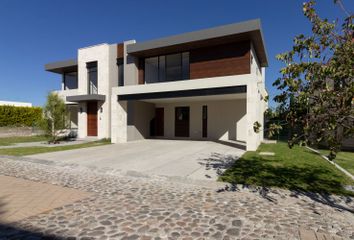 Casa en fraccionamiento en  Campanario De Teresitas, El Campanario, Santiago De Querétaro, Querétaro, México